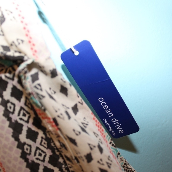 Ocean Drive Tribal Print Dress Lace Back Medium NWT - Picture 3 of 7